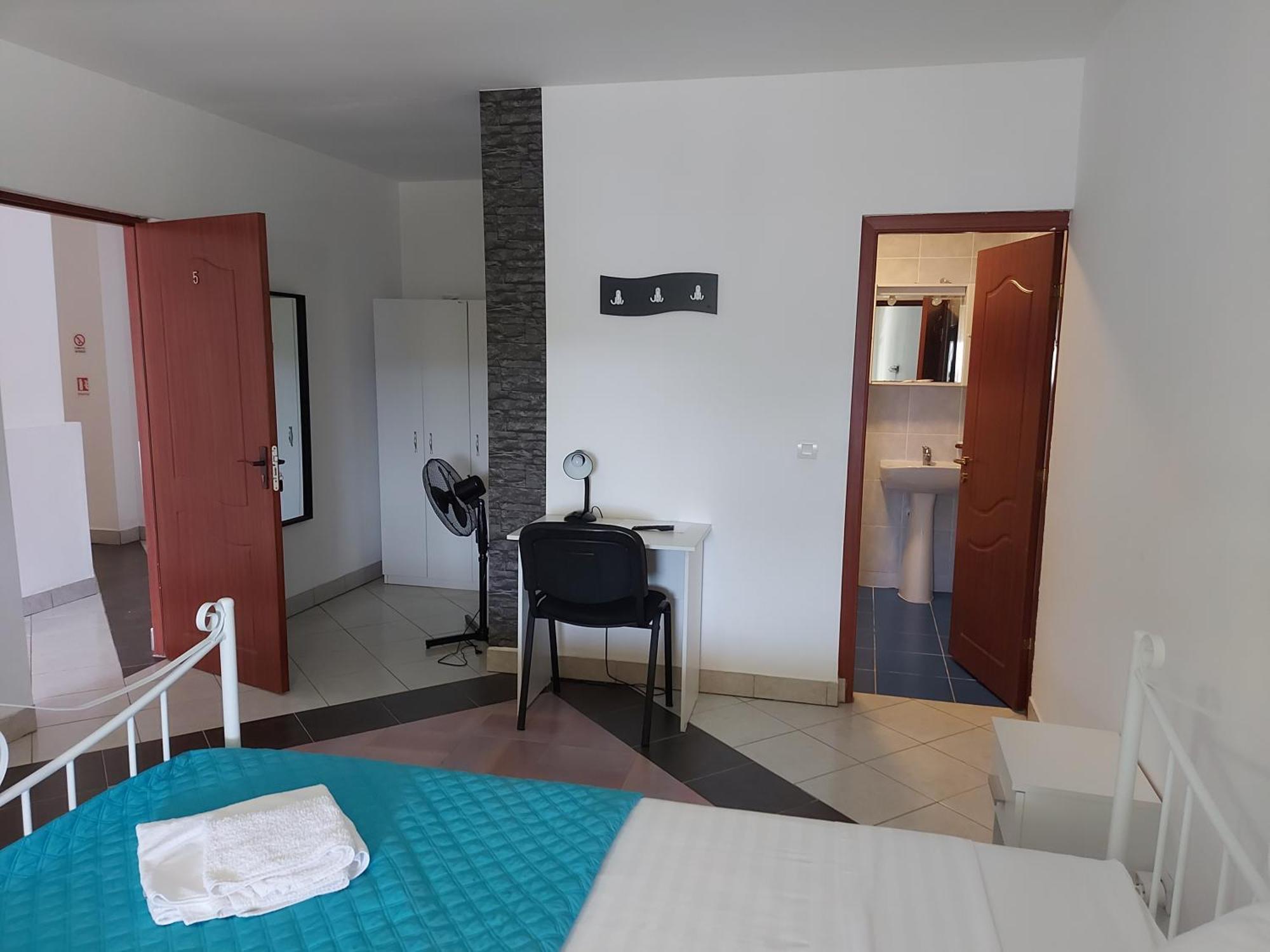 Casa Geppo - Camere De Inchiriat Ieşelniţa Exterior foto