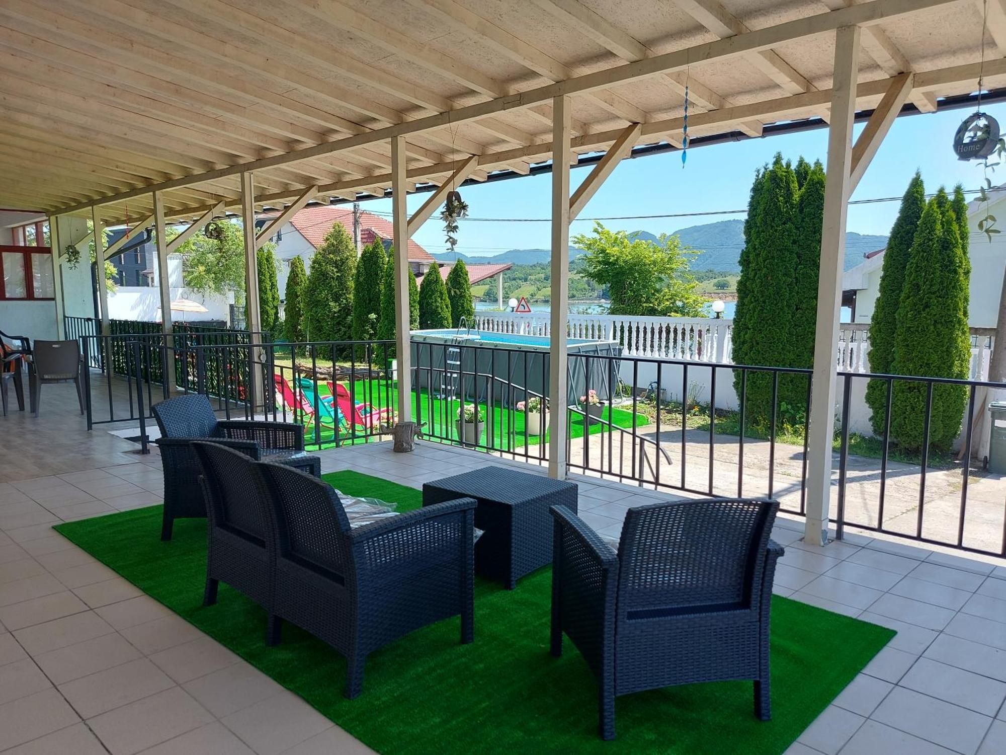 Casa Geppo - Camere De Inchiriat Ieşelniţa Exterior foto
